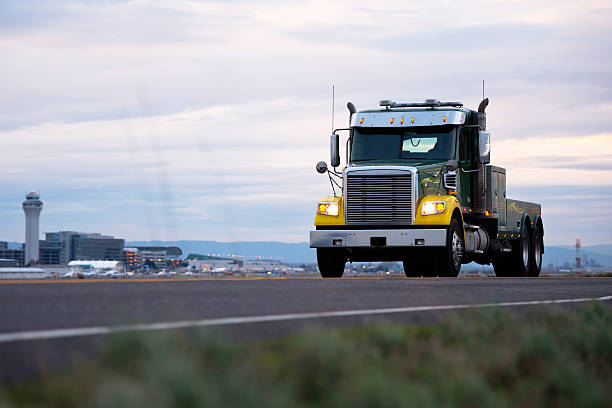 Different Types of Flatbed Truck Tool Boxes You Should Know About